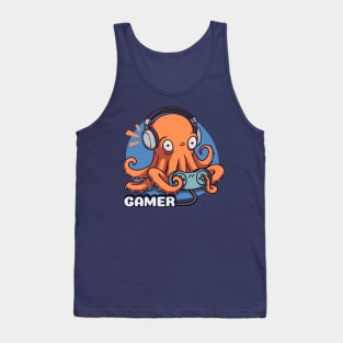 gamer octopus playing game Tank Top